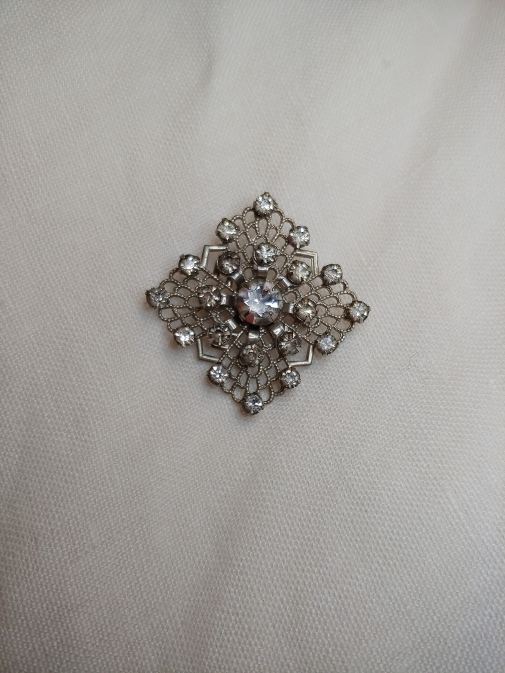 Vintage Silver Filigree Brooch with Clear Stones